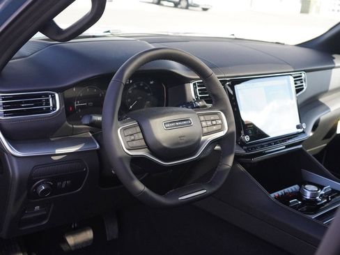 New 2026 Jeep Grand Wagoneer L Limited AWD/4WD image 24