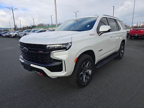 Used 2023 Chevrolet Tahoe Z71 w/ Luxury Package image 7