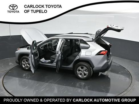 Used 2022 Toyota RAV4 XLE AWD/4WD image 56