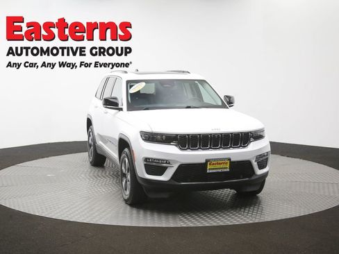 Used 2022 Jeep Grand Cherokee Limited 4xe w/ Luxury Tech Group II AWD/4WD image 54