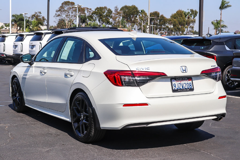 Used 2024 Honda Civic Sport image 6