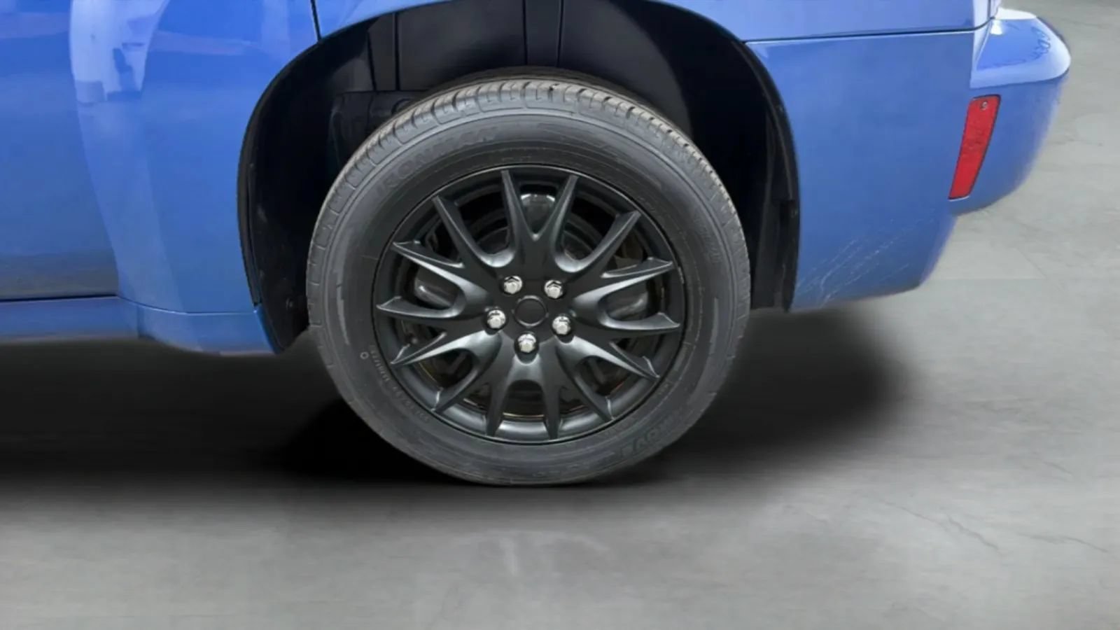 Used 2008 Chevrolet HHR LT w/ Enhanced Sound Package FWD image 25