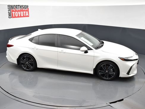Used 2025 Toyota Camry XSE FWD image 21