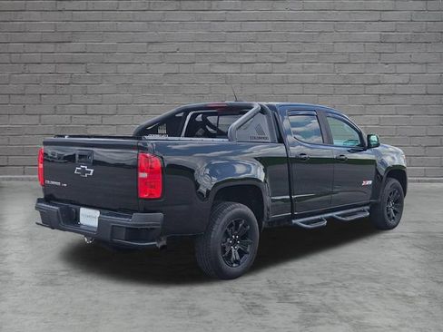 Used 2018 Chevrolet Colorado Z71 w/ Z71 Midnight Edition AWD/4WD image 5