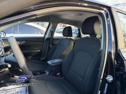 Used 2020 Kia Forte LXS image 21