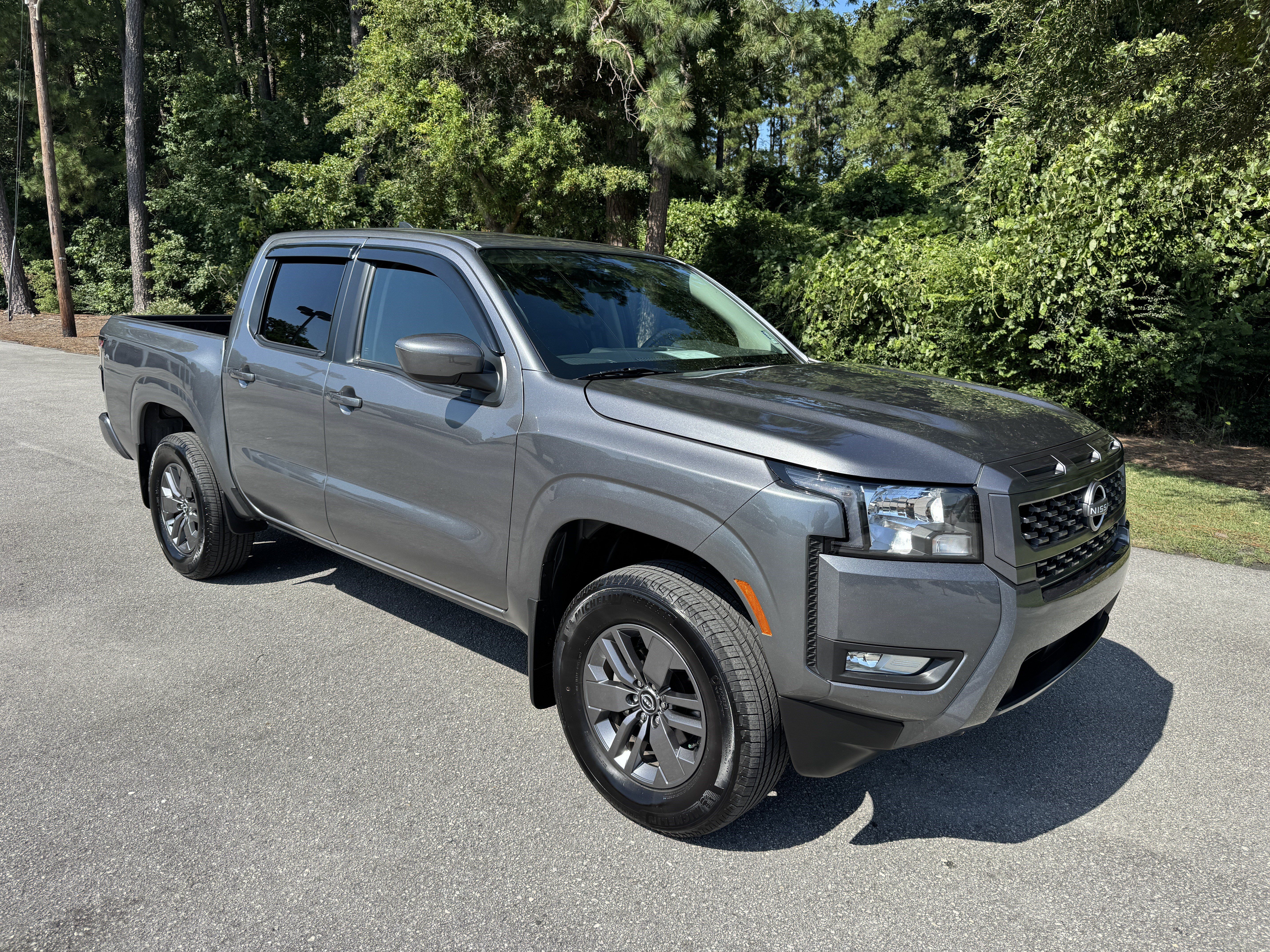 Used 2025 Nissan Frontier SV w/ SV Convenience Package AWD/4WD image 34