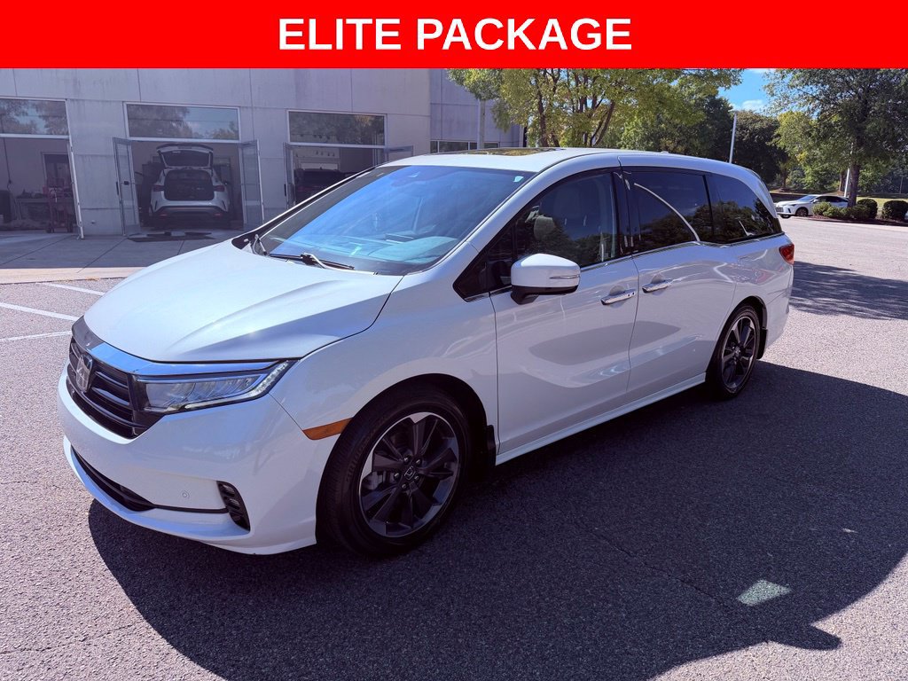 Used 2023 Honda Odyssey Elite image 3