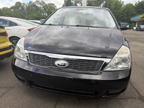 Used 2012 Kia Sedona LX w/ PWR Pkg FWD image 2
