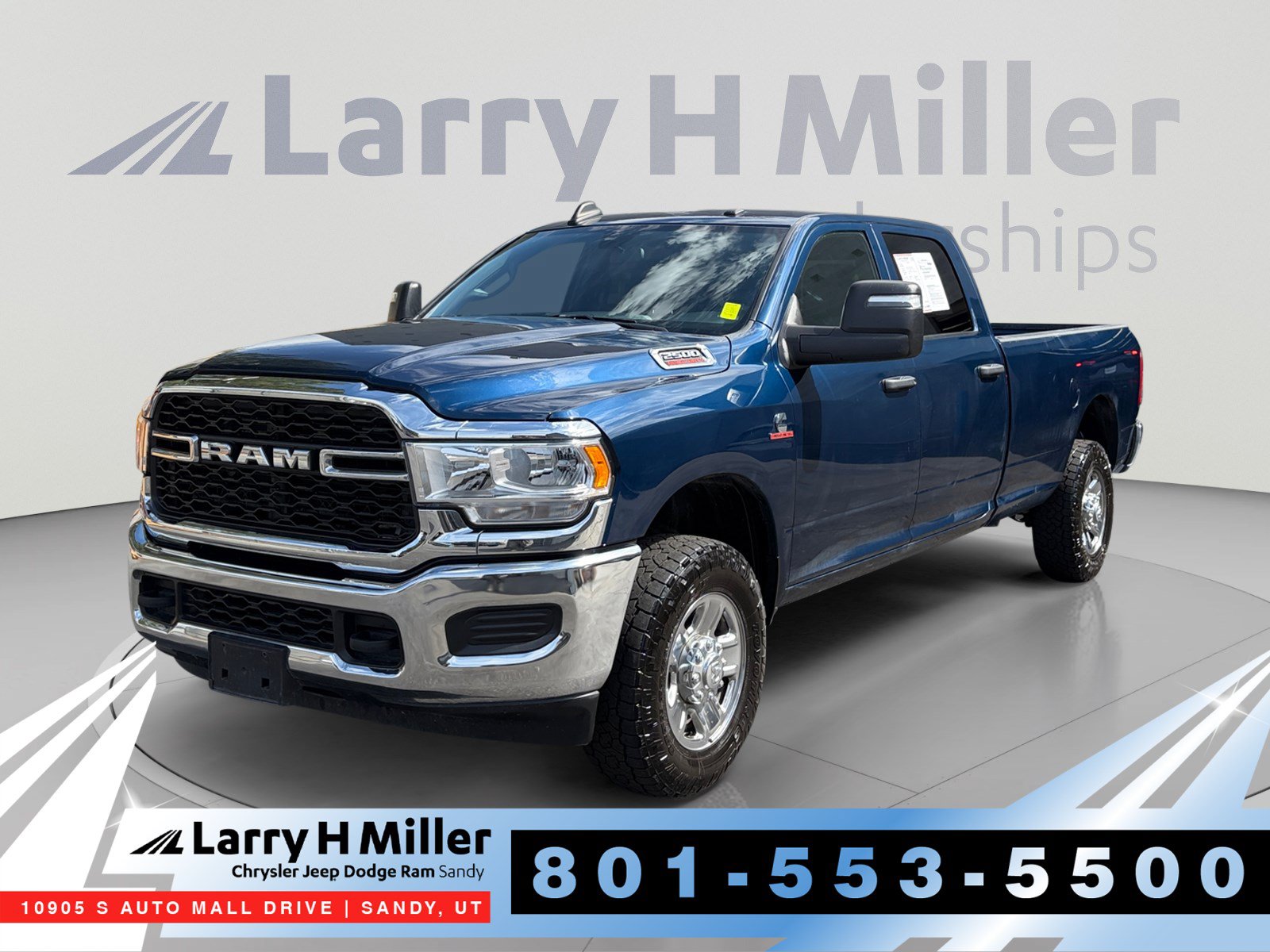 Used 2024 RAM 2500 Tradesman w/ Chrome Appearance Group AWD/4WD image 1