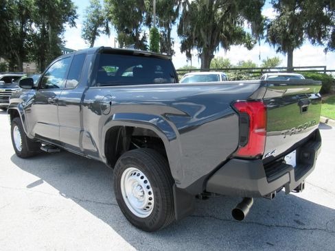 Used 2025 Toyota Tacoma SR w/ Towing Package AWD/4WD image 6
