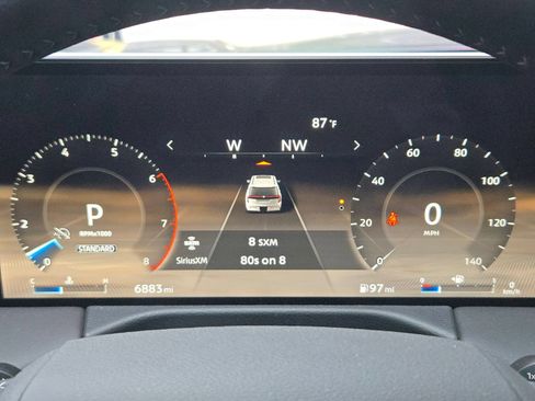 Used 2025 Nissan Armada Platinum RWD image 11