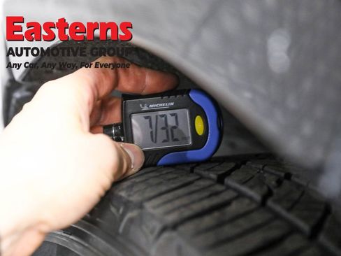 Used 2021 Ford Edge SEL w/ Convenience Package image 27