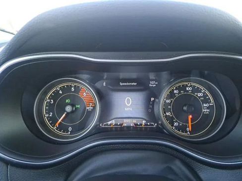 Certified 2023 Jeep Cherokee Trailhawk image 15