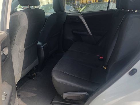 Used 2016 Toyota RAV4 LE FWD image 20