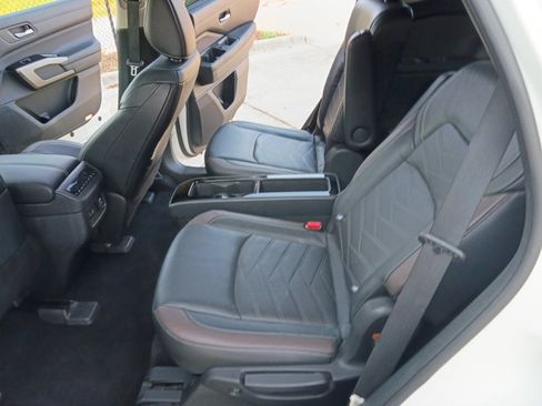 Used 2022 Nissan Pathfinder Platinum w/ Cargo Package FWD image 34