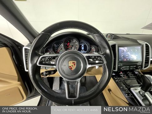 Used 2017 Porsche Cayenne image 42