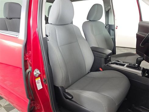 Used 2018 Toyota Tacoma SR5 image 20
