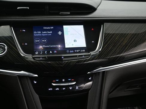 Used 2020 Cadillac XT6 Premium Luxury AWD/4WD image 15
