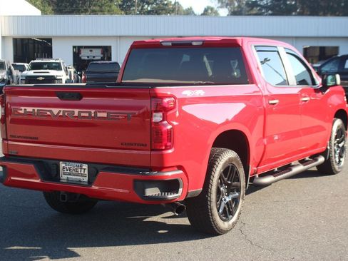Used 2025 Chevrolet Silverado 1500 Custom w/ Turbomax Blackout Package AWD/4WD image 7