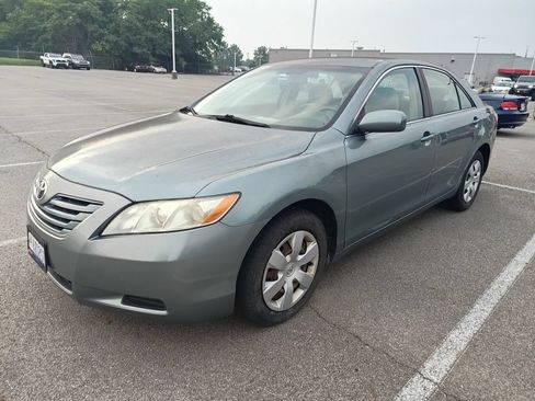 Used 2008 Toyota Camry LE FWD image 6