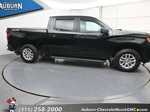 Used 2022 Chevrolet Silverado 1500 RST AWD/4WD image 16