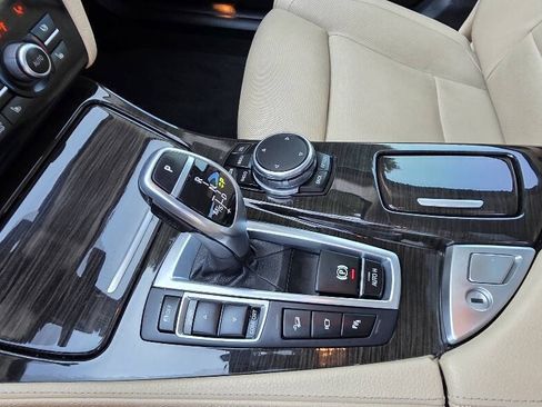 Used 2016 BMW 535i xDrive Sedan AWD/4WD image 26