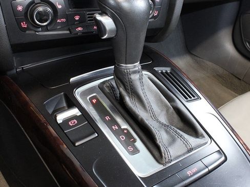 Used 2011 Audi A5 2.0T Premium Plus image 15