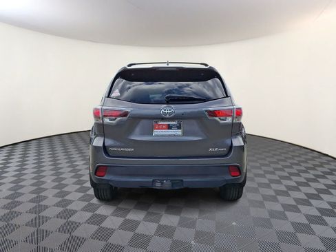 Used 2016 Toyota Highlander XLE AWD/4WD image 6
