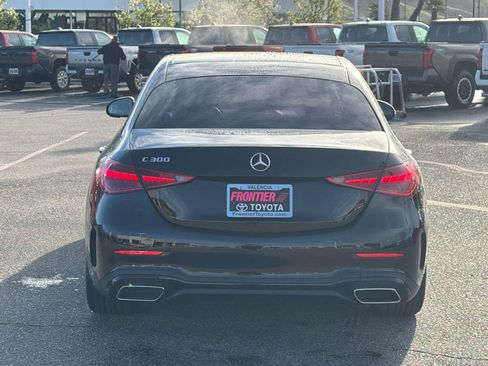 Used 2023 Mercedes-Benz C 300 Sedan image 4