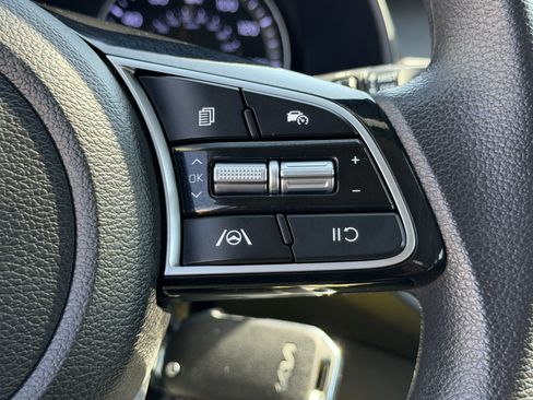 Certified 2024 Kia Forte LXS FWD image 19