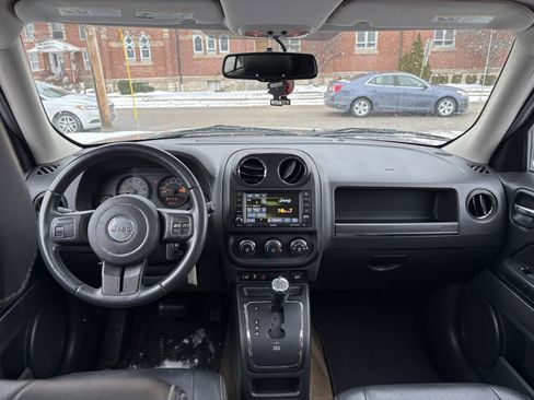 Used 2016 Jeep Patriot High Altitude image 12