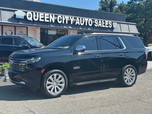 Used 2021 Chevrolet Tahoe Premier w/ Premium Package RWD image 1
