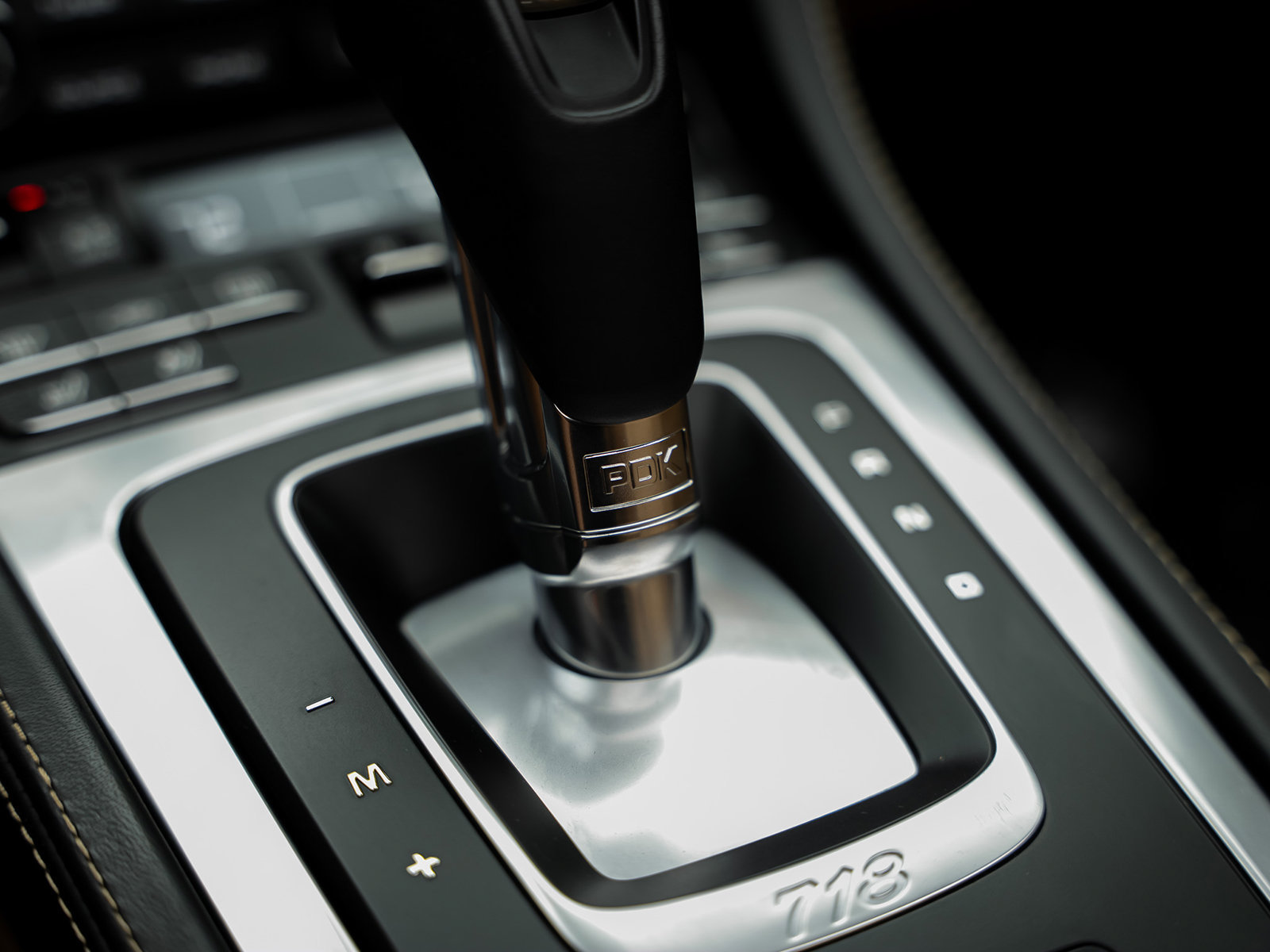 Used 2022 Porsche 718 Boxster RWD image 48