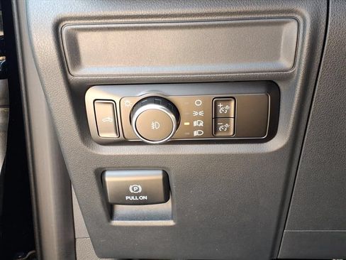 Used 2024 Ford F150 XL w/ Equipment Group 103A High RWD image 19