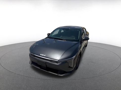 Used 2025 Kia K4 FWD image 9