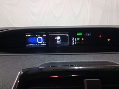 Used 2016 Toyota Prius Two image 25