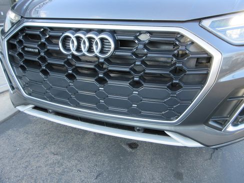 Used 2022 Audi Q5 2.0T Premium image 17