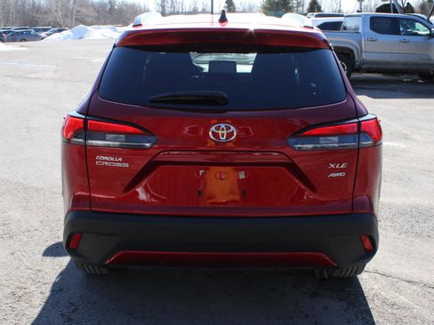 Used 2026 Toyota Corolla Cross XLE image 6