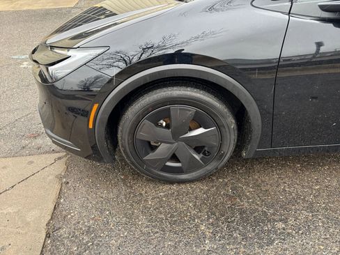 Used 2025 Toyota Prius LE image 28