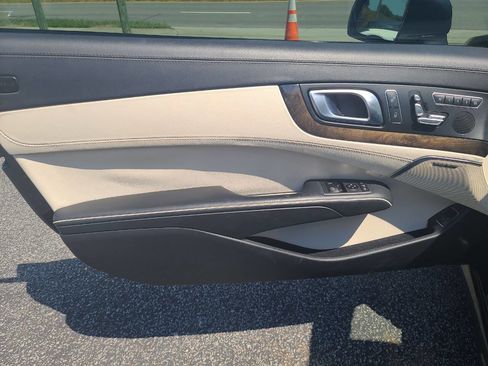 Used 2014 Mercedes-Benz SL 550 image 10