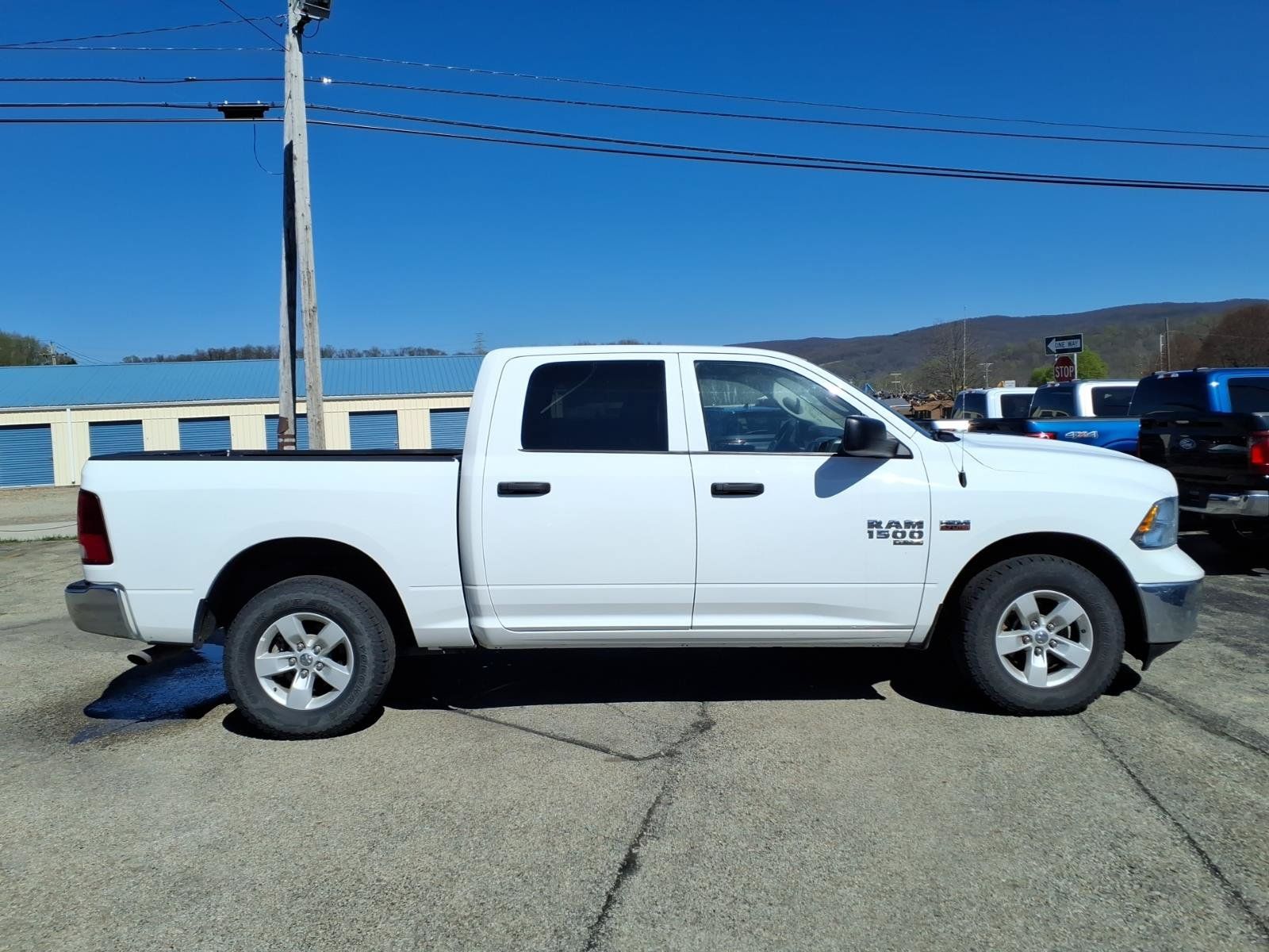 Used 2023 RAM 1500 Classic SLT w/ Protection Group AWD/4WD image 2