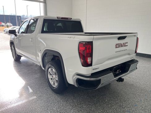Used 2025 GMC Sierra 1500 SLE image 2