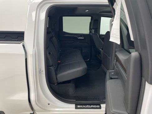 Used 2023 Chevrolet Silverado 1500 RST w/ Convenience Package II AWD/4WD image 14