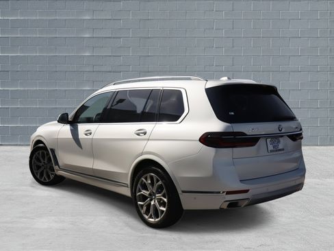 Used 2024 BMW X7 xDrive40i image 7