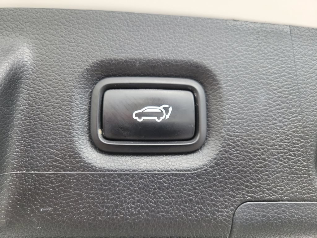 Certified 2023 Hyundai Santa Fe SEL FWD image 12