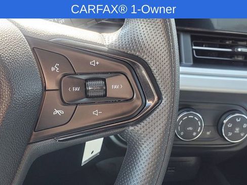 Certified 2024 Chevrolet Trax LS w/ LS Convenience Package FWD image 18