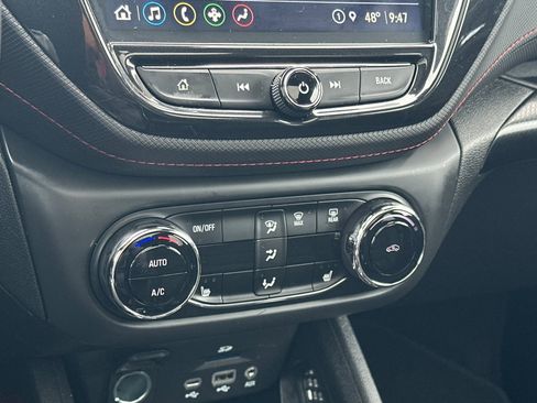 Used 2021 Chevrolet TrailBlazer RS w/ Sun and Liftgate Package image 20