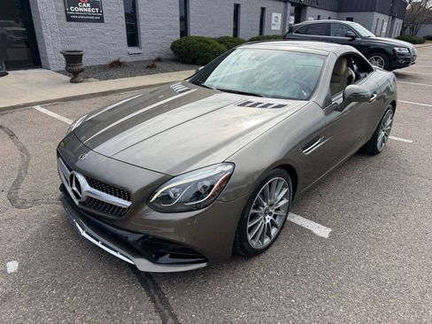 Used 2018 Mercedes-Benz SLC 300 image 41