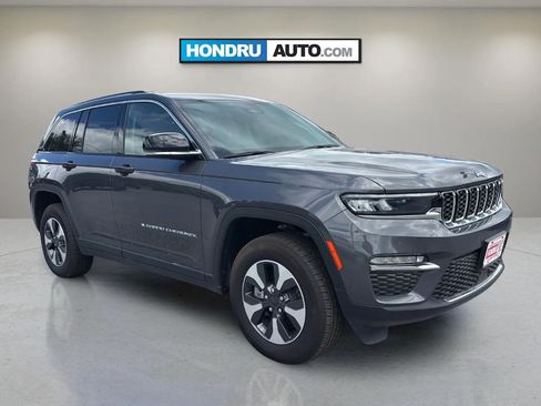 Used 2024 Jeep Grand Cherokee Limited 4xe w/ Trailer Tow Package AWD/4WD image 2