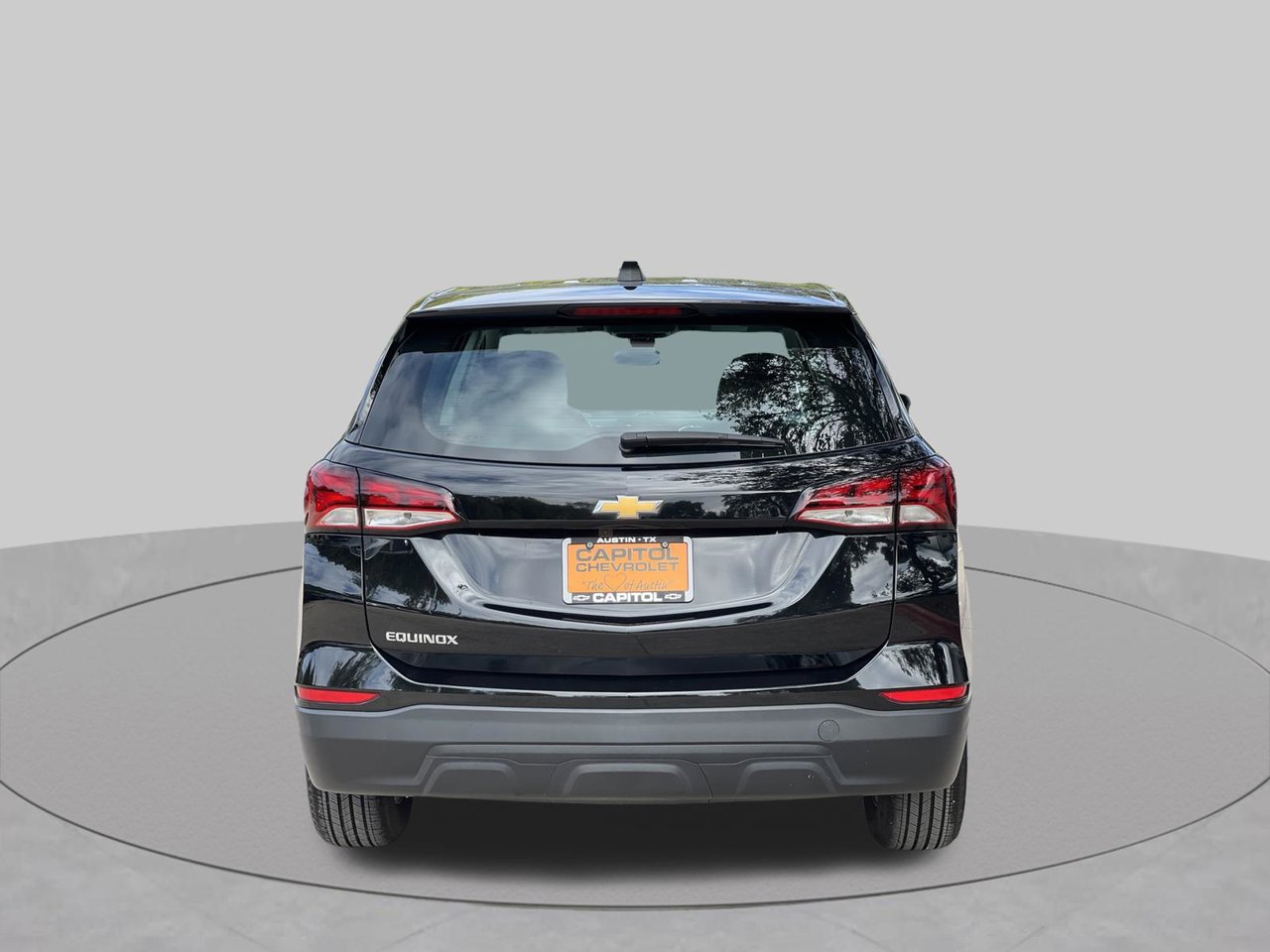 Used 2024 Chevrolet Equinox LS FWD image 4